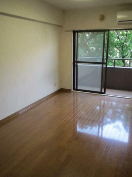ローズマンション白糸台第3の居間写真