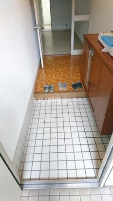 メゾン青山の玄関写真