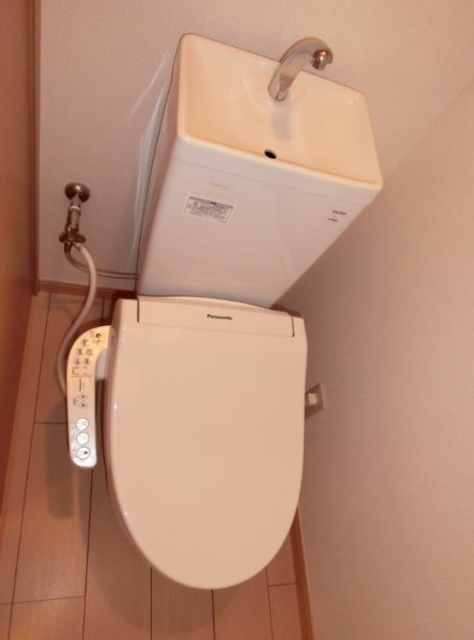 月村マンションNo.19のトイレ写真