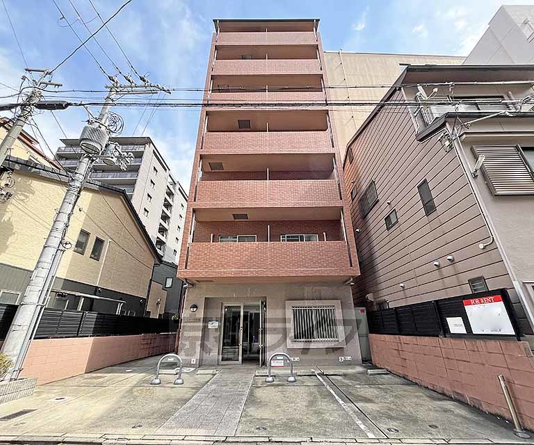 パルティール四条の外観写真