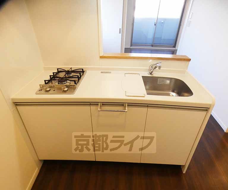 阪急京都線 西京極駅 徒歩3分 7階建 築16年のキッチン写真