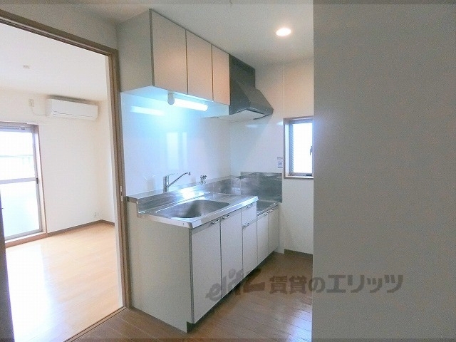 クリザンテーム山本のキッチン写真