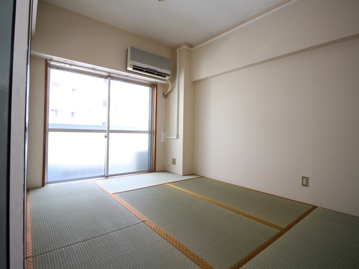 アルス立野岡の居間写真