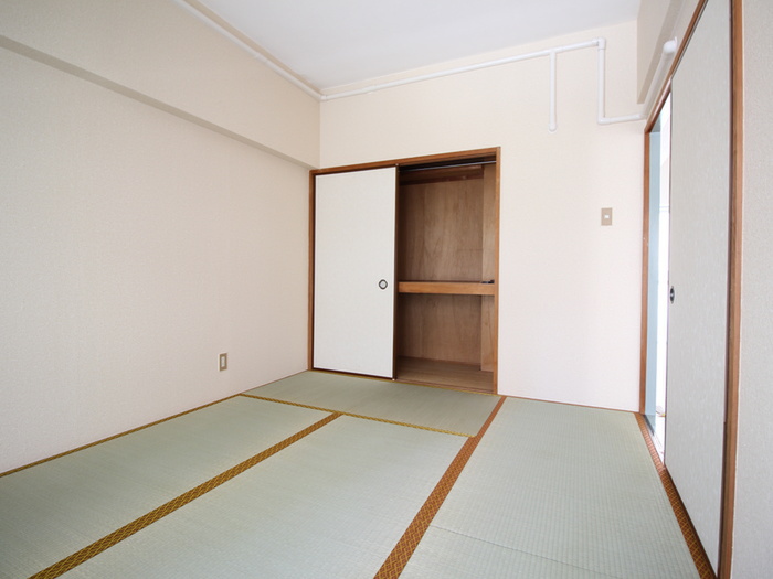 アルス立野岡の居間写真