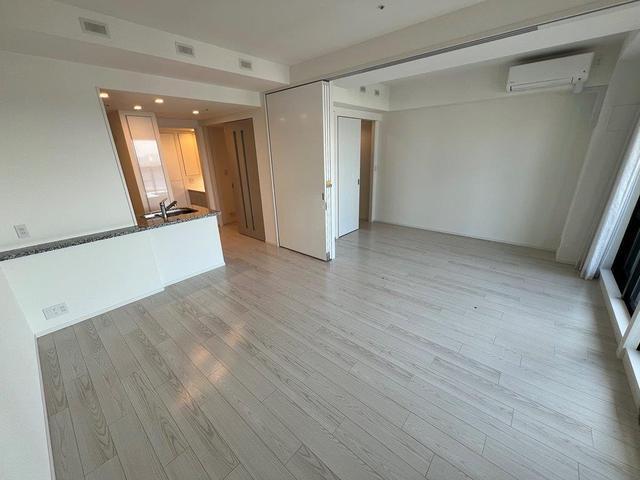 ベイシティタワーズ神戸EASTの居間写真