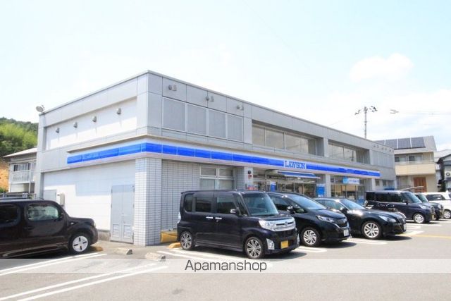 コンビニ　ローソン高知大津鹿児店（コンビニ）まで532m