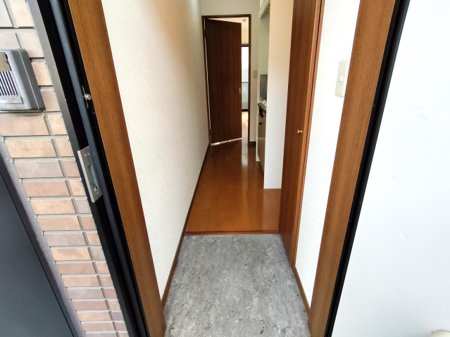 アンプルールmilleの玄関写真