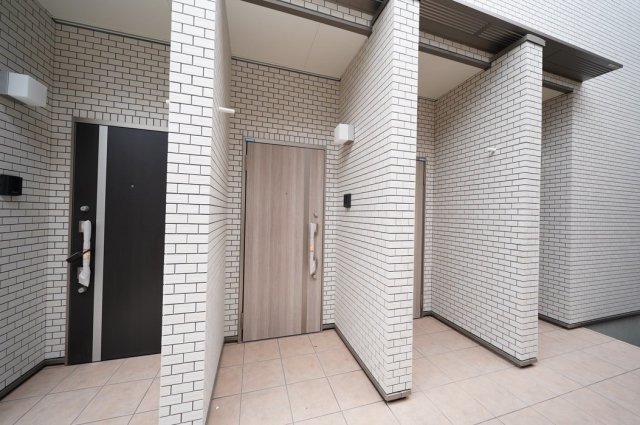 東京メトロ千代田線 町屋駅 徒歩10分 2階建 築8年の外観写真