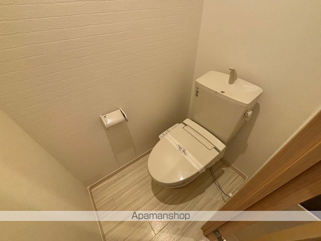 広島電鉄宮島線 高須駅 徒歩4分 3階建 築9年のトイレ写真