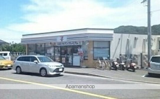 コンビニ　セブンイレブン逗子５丁目店（コンビニ）まで210m