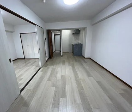 コリーヌ恵比寿の居間写真