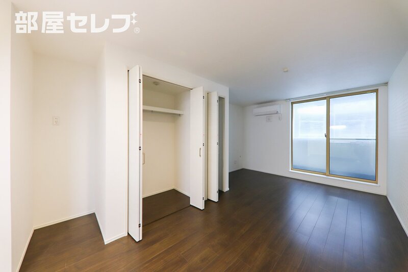 SuccessVIの居間写真
