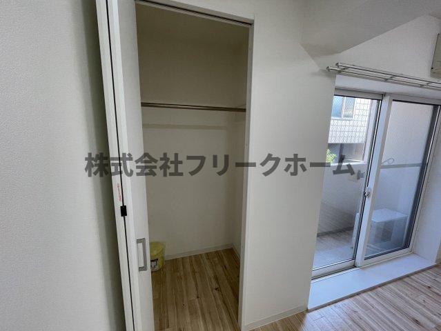 ＪＲ中央線 三鷹駅 徒歩10分 3階建 築12年の内装写真