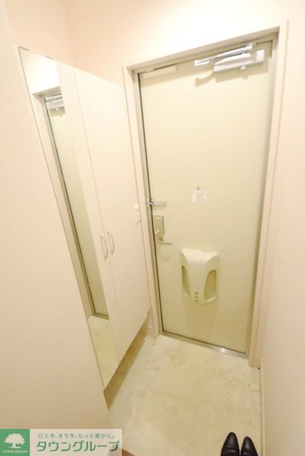 玄関　お問合せはタウンハウジングまで！※現地待合わせ相談可能