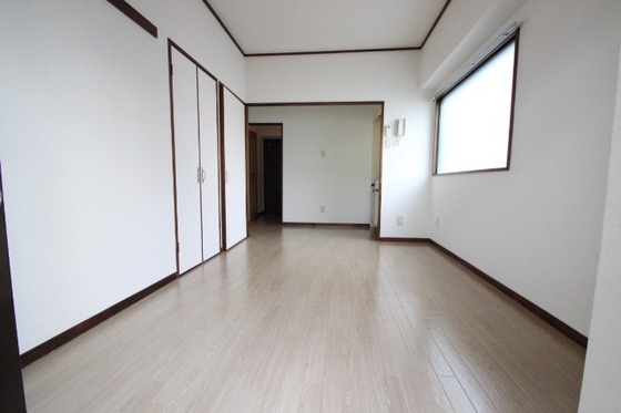 クレセント小町の内装写真