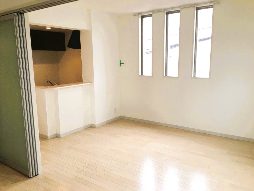 京急本線 大森町駅 徒歩5分 3階建 築16年の居間写真