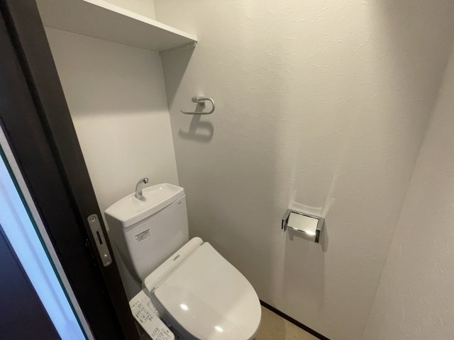 ＪＲ東西線 海老江駅 徒歩1分 13階建 築5年のトイレ写真