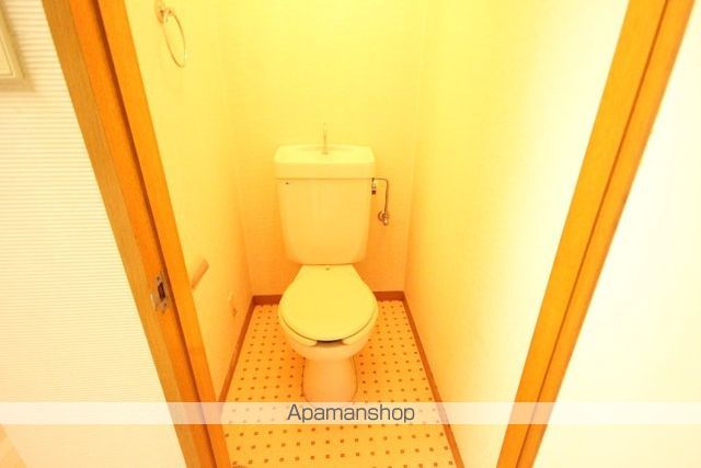 広島電鉄宇品線 袋町駅 徒歩5分 5階建 築41年のトイレ写真