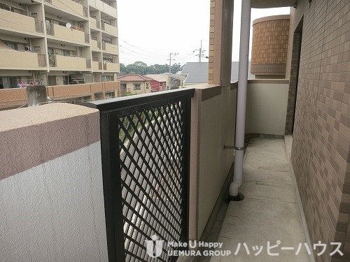 バルコニー　退去前の部屋の為、類似のへ部屋写真です。現状を優先させて頂き