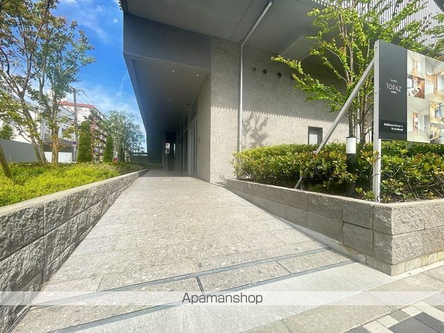 地下鉄御堂筋線 江坂駅 徒歩7分 10階建 築4年の外観写真