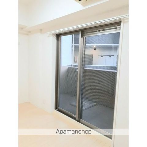 プレサンス名古屋STATIONビジュの居間写真