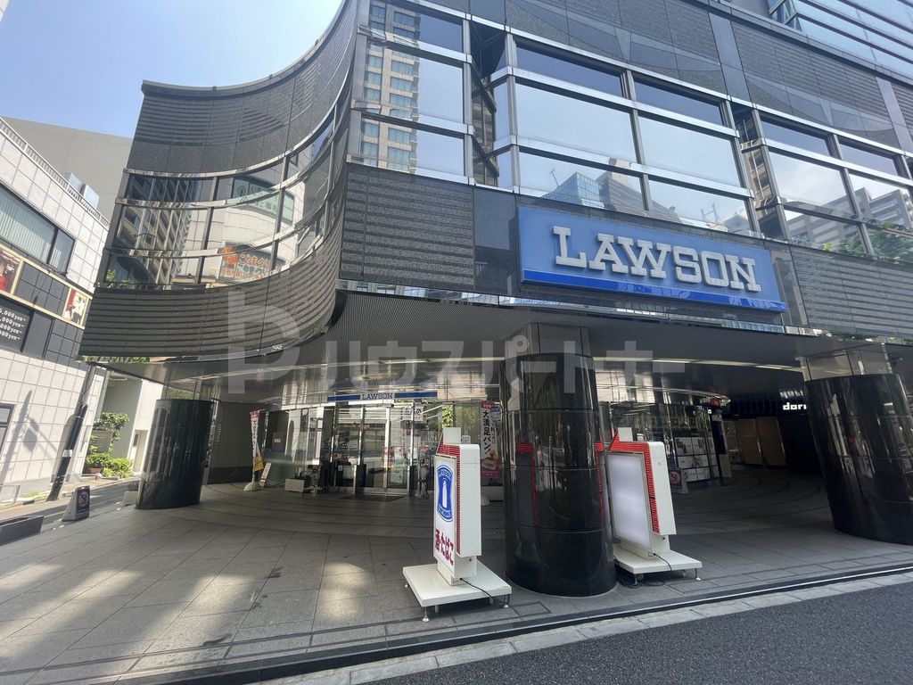 コンビニ　ローソン本郷四丁目白山通店（コンビニ）まで430m