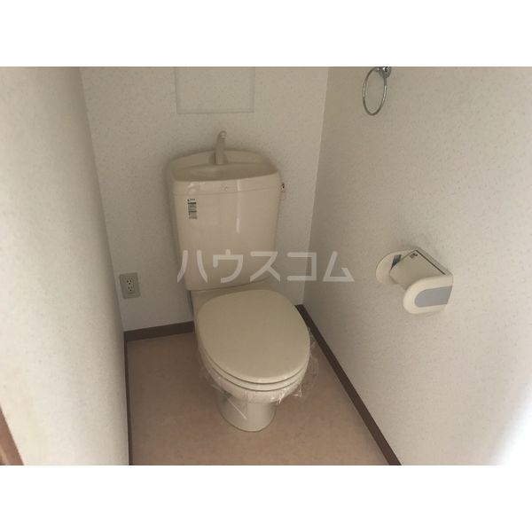 リヴラン・トロワ B棟のトイレ写真