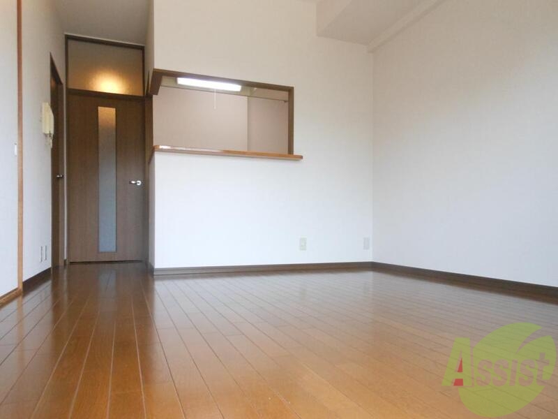IVY HEIGHTSの居間写真