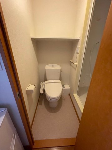 レオパレスアクティIIIのトイレ写真