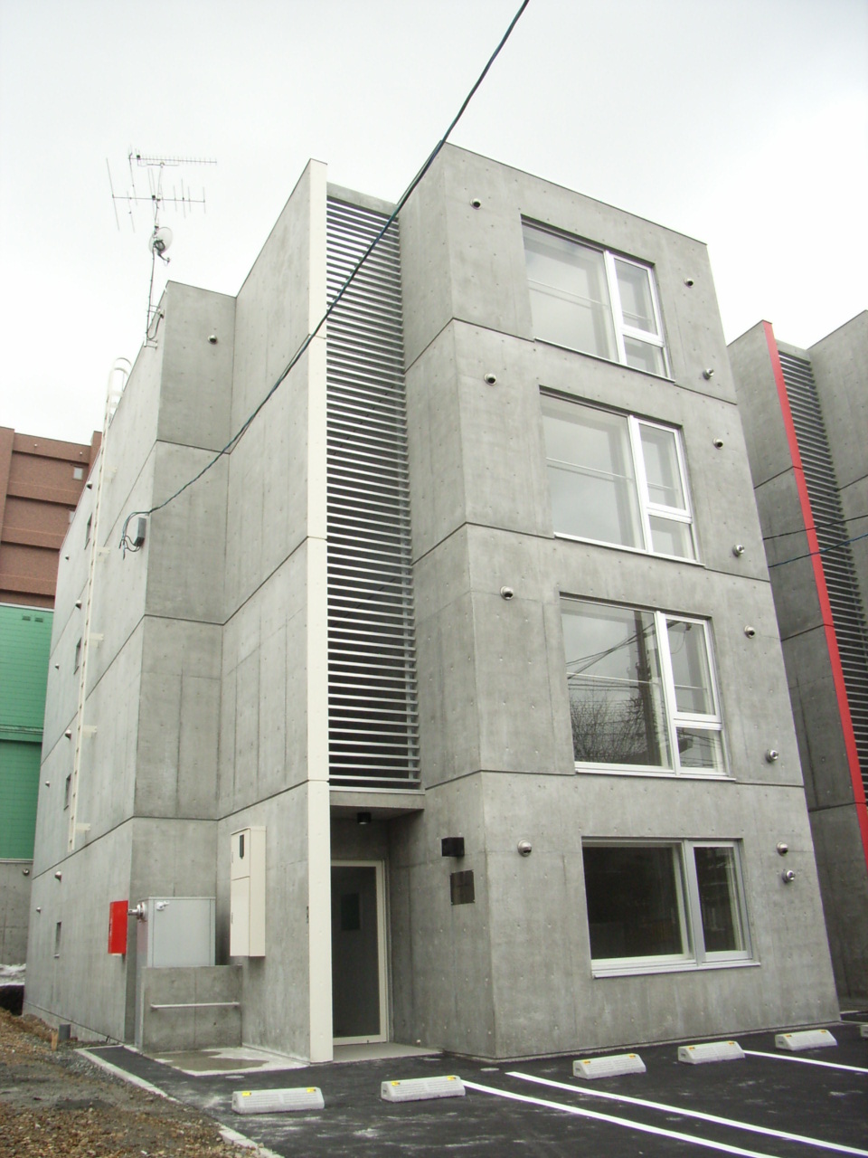 地下鉄東西線 西１８丁目駅 徒歩10分 築21年