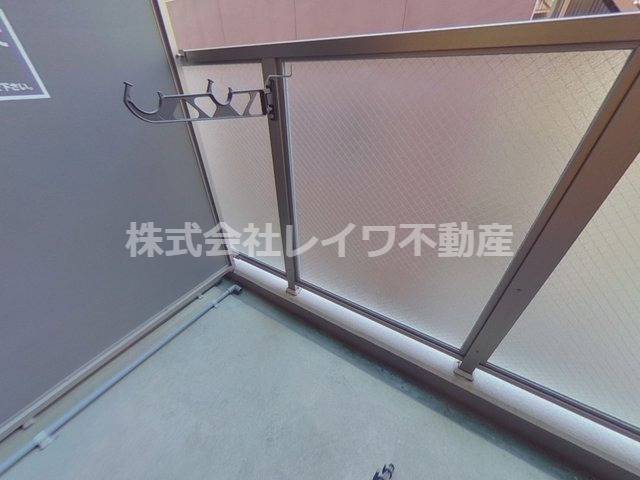 バルコニー　バルコニーからの眺めを楽しみながら食事をしませんか