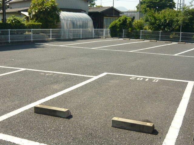 駐車場　駐車スペースもあります