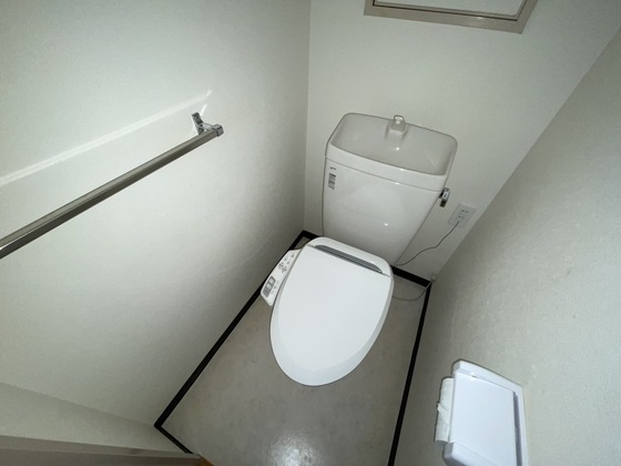 トイレ　※別部屋の写真です