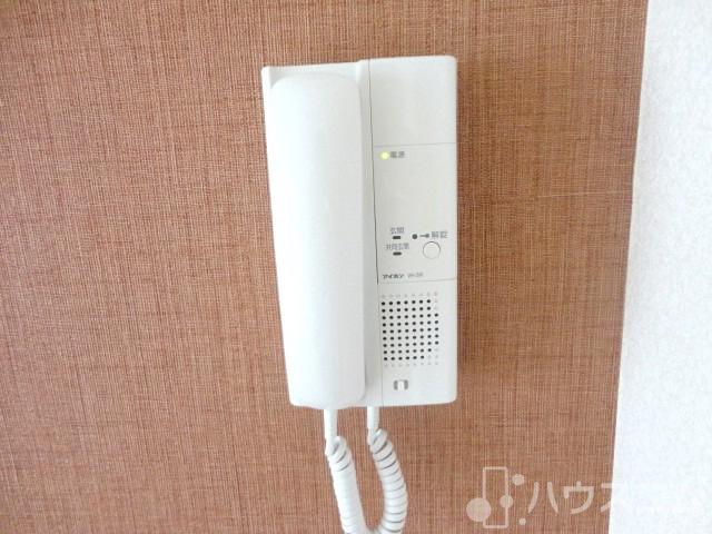 セキュリティ　インターホン付きです。
