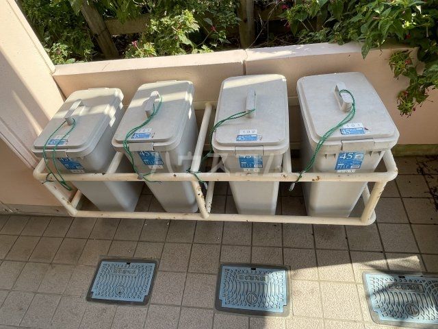 ハイツ汐先の外観写真