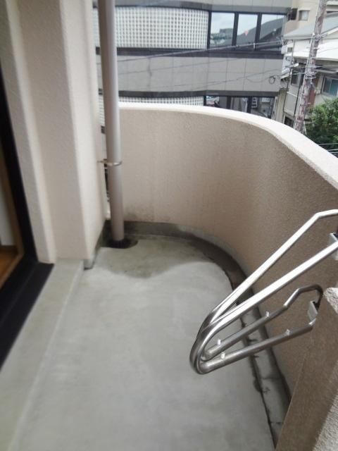 小田急江ノ島線 善行駅 徒歩4分 3階建 築24年の内装写真