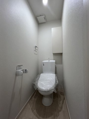 トイレ　落ち着いた色調のトイレです♪