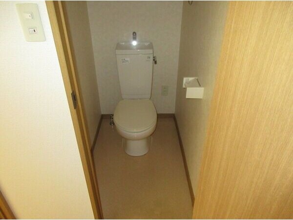 グリーンヒルズ明大寺のトイレ写真