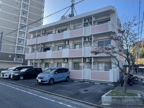 グリーンヒルズ明大寺の外観写真