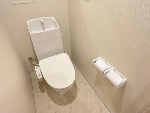 THE BLOSSOM 新栄のトイレ写真