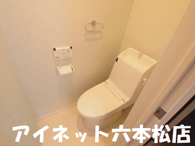 地下鉄七隈線 野芥駅 徒歩4分 2階建 築12年のトイレ写真