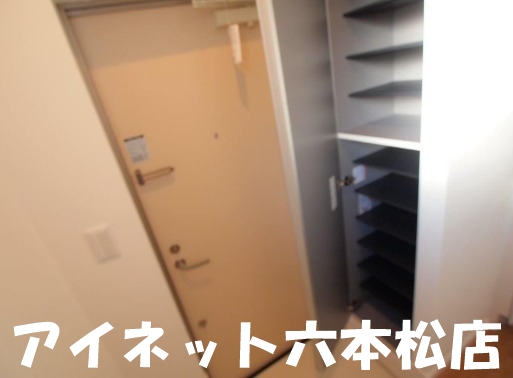 地下鉄七隈線 野芥駅 徒歩4分 2階建 築12年の玄関写真