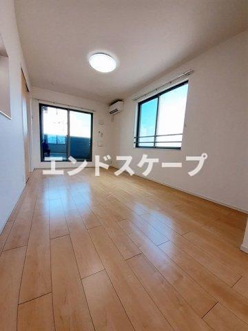 ＪＲ両毛線 前橋大島駅 徒歩4分 3階建 築10年の居間写真