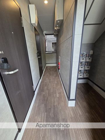 地下鉄今里筋線 だいどう豊里駅 徒歩10分 3階建 築1年の外観写真