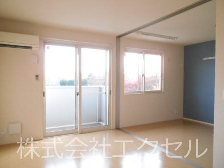 居室・リビング　同建物別室の写真です。