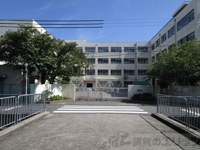 小学校　高槻市立竹の内小学校（小学校）まで5500m