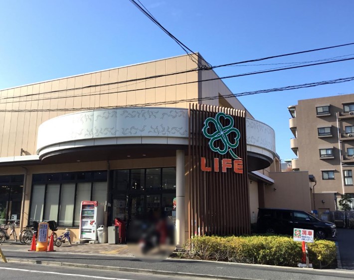 スーパー　ライフ上池台店（スーパー）まで377m