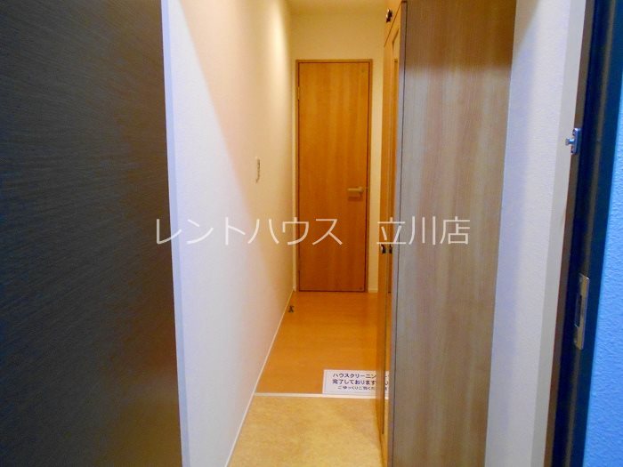 玄関　同建物参考写真