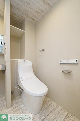 トイレ　※写真は同タイプ住戸です。