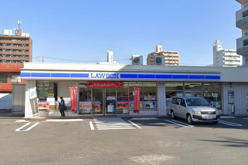 コンビニ　ローソン 天白平針五丁目店（コンビニ）まで299m